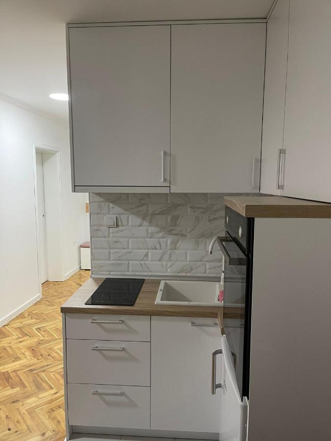 Appartement Stan Centar Ns à Novi Sad Extérieur photo